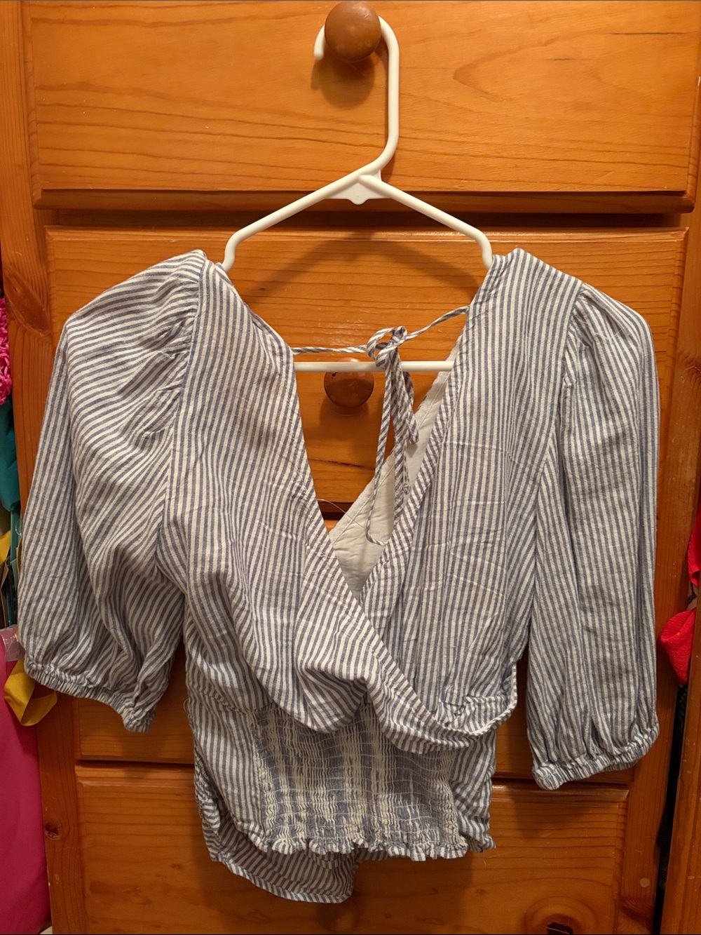 Abercrombie & Fitch Blue and White Striped Puff-Sleeve V-Neck Blouse